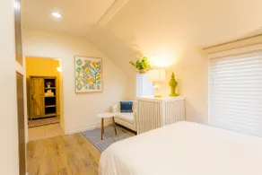 8074-3 Blocks from Mayo-Charming 1bed+1bath Condo w/private Entrance - Image 3