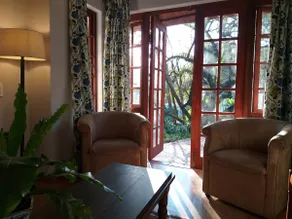 The Handbuilt House cottages and BnB - Image 4