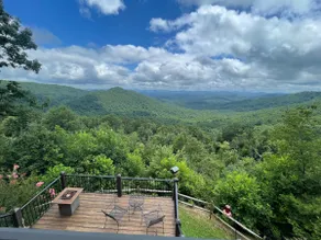 The Sun Lodge-Cozy, Secluded & Breathtaking Views - Image 5