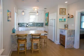 NY LISTE! ☼ The Cottage Next Door (Downtown Sarasota) - Image 3