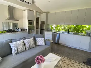 BEACH HOUSE-HEAR THE SURF 5 MIN WALK TO TALLOW 🏝 - Image 3