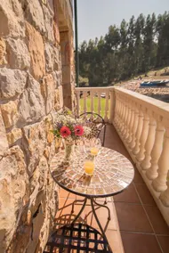 Rural apartment with sea views - Image 3
