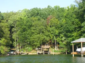 Still Waters Getaway • Waterfront Home - Image 4