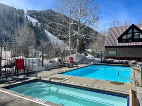 Heart of Telluride + Pool + Hiking trails nearby - Image 3