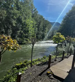 The Riverhouse on the Sandy River, Mt. Hood Oregon - Image 3