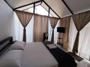 Pet-friendly villa with private pool in Borobudur - Image 3