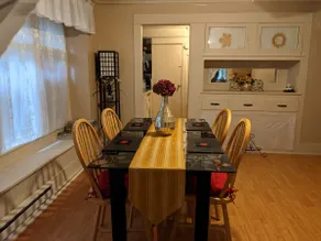 Central Queen Anne Home, Walking Score 96 - Image 2