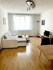 Sunny Apartment - Image 3