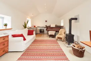 Peaceful rural retreat, converted farmhouse barn. - Image 2