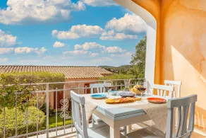 Charmant appartement \"Shanti House Olbia\" avec Wi-Fi, Climatisation, Jardin et Terrasse - Image 2