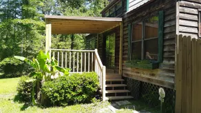 Cabin on the Pond - Image 3