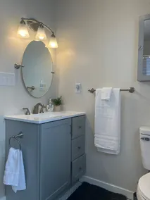 Cozy Turn of the Century Flat - Near Downtown Erie - Image 3