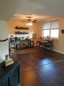 Private Entry, full suite w/game rm. Kitchenette. - Image 3