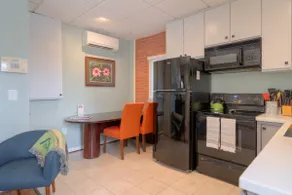 The Carriage House at Bent Oaks Manor - Image 4