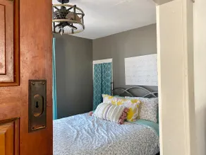 Cheerful historic home in Council Bluffs - Image 2