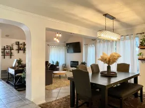 Aesthetic Plant Home in MiraMesa - Image 3