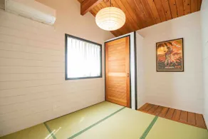 10 seconds to the sea! A cottage with vintage furniture and extraordinary experiences - Image 2