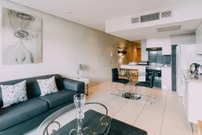 Studio Apartment With Roof Top View - Image 4