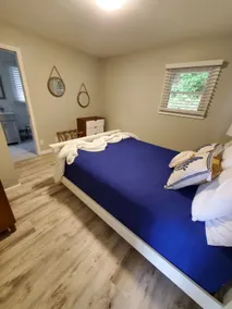Bayfront Cottage - Image 2
