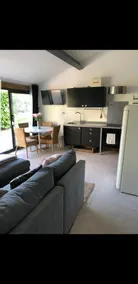 Converted 2 bedroom stylish stable block, self catering holiday home in the Forest of Dean - Image 5