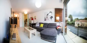 Art /Design & Pool - Image 3