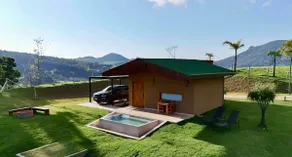 Chalet with infinity edge overlooking the reservoir - Image 2
