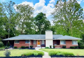 The Wright Arbor House: A Mid-Century Experience! - Image 2