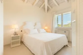 Villa Bougainvillea con piscina e giardino privato a pochi passi dal mare - Image 3