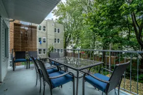 Spacious apartment - Close to Old Quebec - Image 4