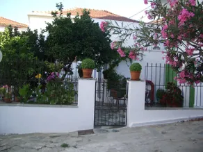 THELGITRO, a Traditional House Located in the Heart of Skopelos Town - Image 4