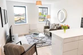 Aldgate Apartments - Image 4