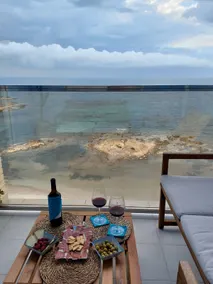 Junto Al Mar - Image 5