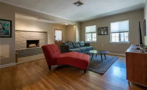 Beautiful Historic Home Near Downtown Phoenix - Image 2