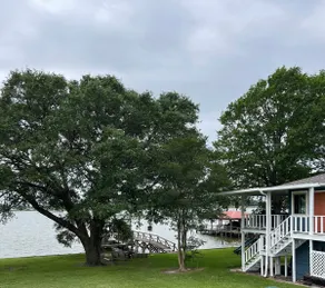 Purple Pelican Lake Retreat~Large Upstairs Porch - Image 3