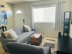 Private home in the heart of Albuquerque - Image 3
