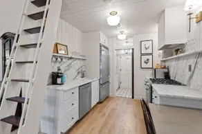 Historic Carriage House - Image 4