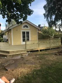 Small yellow cottage in Central Mora - Image 4