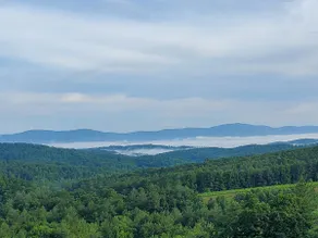 Overlook Mountain Retreat - Image 3