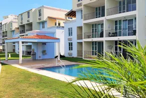 Amazing Ocean View Corner PH Surrounded by Nature - Image 3