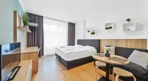 Honest Smichov - Studio Superior - Image 4