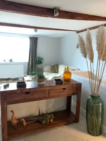 Village green apartment - Image 5
