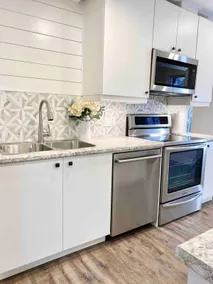 THE MILL HOUSE- Downtown Location! - Image 3