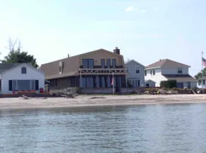 Beach Brick House; Beachfront Lake Ontario Resort - Image 3
