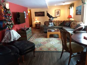 ”Nana and Papa's Place” Country Duplex - Image 4