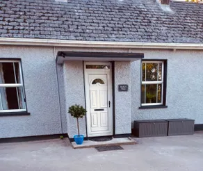 rural retreat that is pet friendly family cottage - Image 2