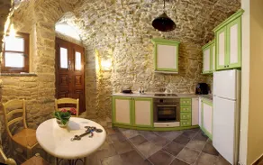TRAVEL TO THE MIDDLE AGES - Image 3