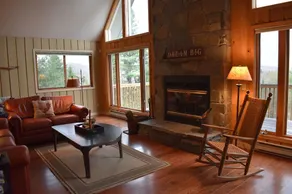 Secluded House with Views - Min to Ski - Image 2