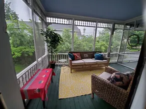 Downtown Concord! Walk everywhere! Free parking! - Image 3