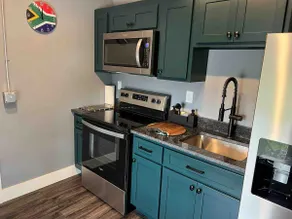 African Inspired 1BR Flat - Downtown Bellefontaine - Image 4