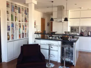 2-bed penthouse, views on the City - Image 2
